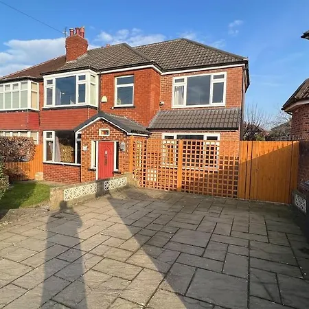 Chelwood Leeds (West Yorkshire)