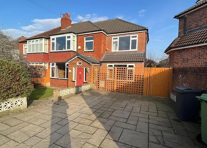 Chelwood Leeds (West Yorkshire)